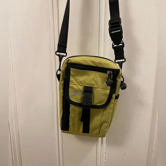 MEC Bags Mec Mountain Equipment Coop Nylon Shoulder Bag Poshmark